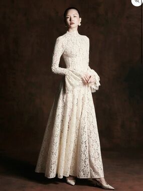 Elegant High-Neck Lace Bridal Gown in Ivory